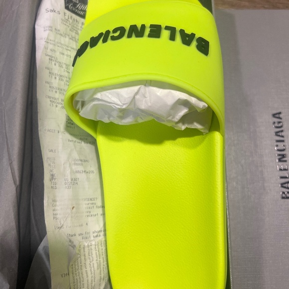 Balenciaga Slides - Picture 1 of 2
